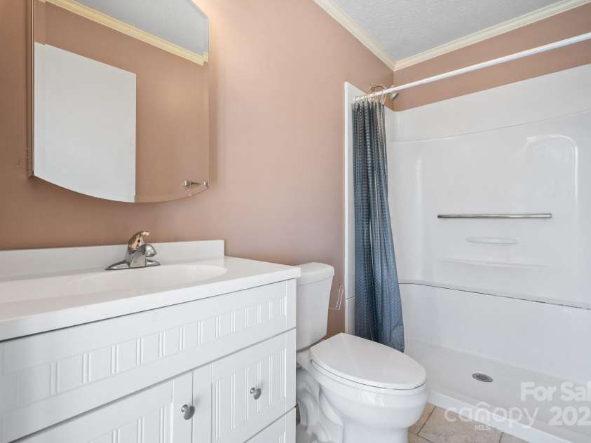 2866 Old Morganton Road, Lenoir, NC 28645.  MLS# CAR4261191, YatesRealty ID 14309. 