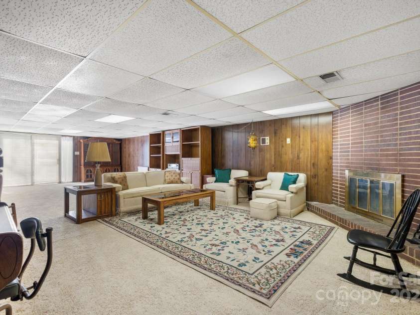 2866 Old Morganton Road, Lenoir, NC 28645.  MLS# CAR4261191, YatesRealty ID 14309. 