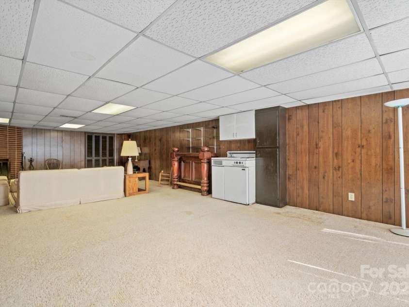 2866 Old Morganton Road, Lenoir, NC 28645.  MLS# CAR4261191, YatesRealty ID 14309. 