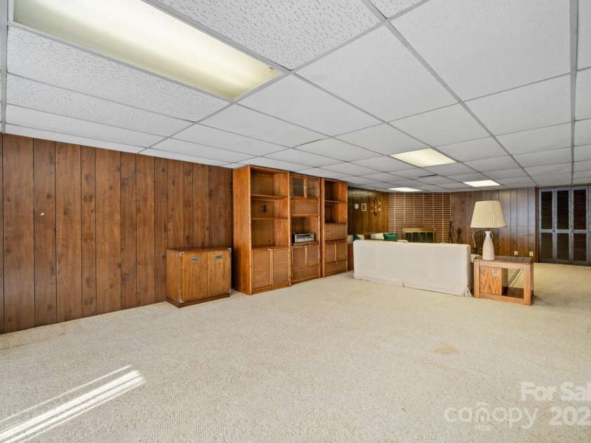 2866 Old Morganton Road, Lenoir, NC 28645.  MLS# CAR4261191, YatesRealty ID 14309. 