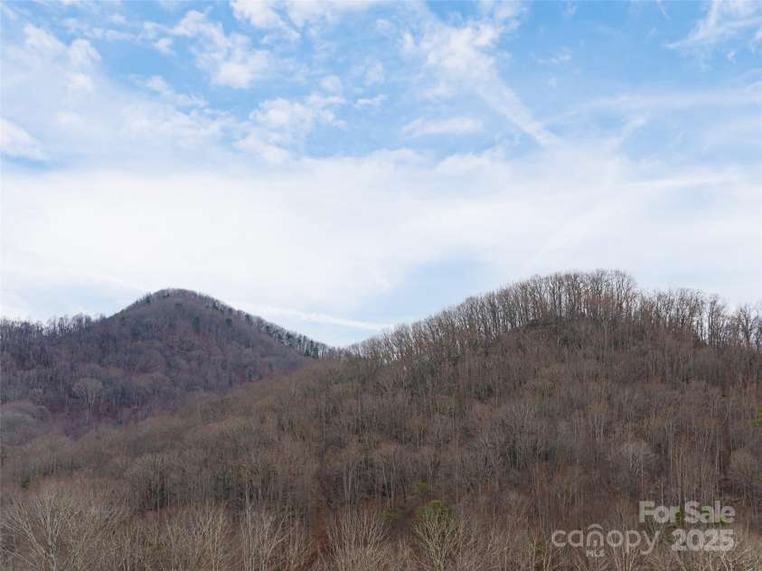 51 Bridgeway Drive, Candler, NC 28715.  MLS# CAR4327659, YatesRealty ID 14309. 
