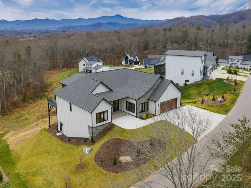 51 Bridgeway Drive, Candler, NC 28715.  MLS# CAR4327659, YatesRealty ID 14309. 