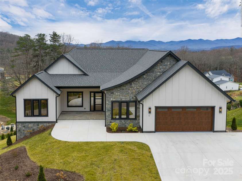 51 Bridgeway Drive, Candler, NC 28715.  MLS# CAR4327659, YatesRealty ID 14309. 