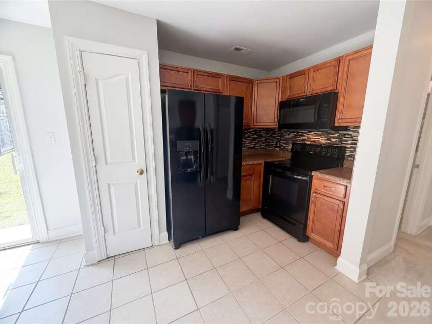 11319 Red Finch Lane, Charlotte, NC 28214.  MLS# CAR4365084, YatesRealty ID 14310. 
