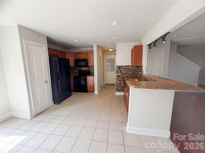 11319 Red Finch Lane, Charlotte, NC 28214.  MLS# CAR4365084, YatesRealty ID 14310. 