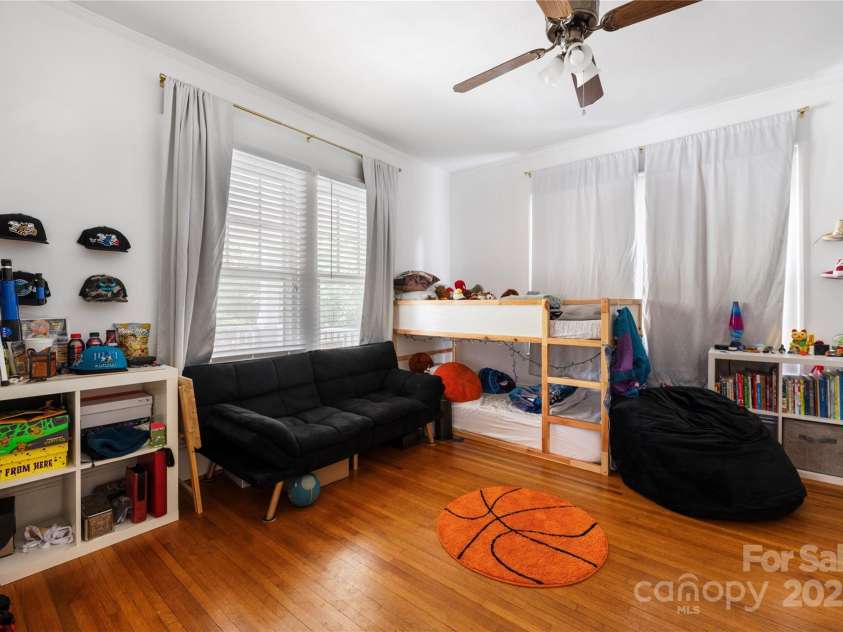 2039 Lanier Avenue, Charlotte, NC 28205.  MLS# CAR4261208, YatesRealty ID 14310. Unit 1 Office/Flex Room