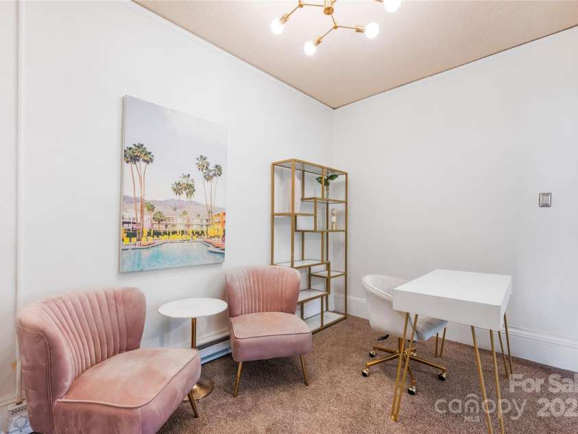 2039 Lanier Avenue, Charlotte, NC 28205.  MLS# CAR4261208, YatesRealty ID 14310. Unit 2 flex room / office