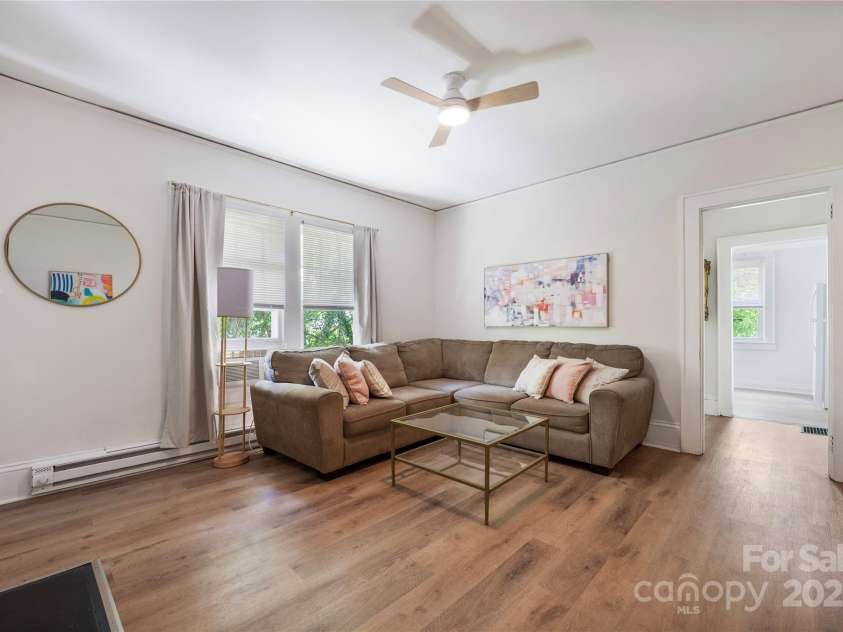2039 Lanier Avenue, Charlotte, NC 28205.  MLS# CAR4261208, YatesRealty ID 14310. Unit 2 Living room