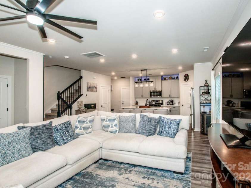 11951 Old Statesville Road, Huntersville, NC 28078.  MLS# CAR4260742, YatesRealty ID 14311. 