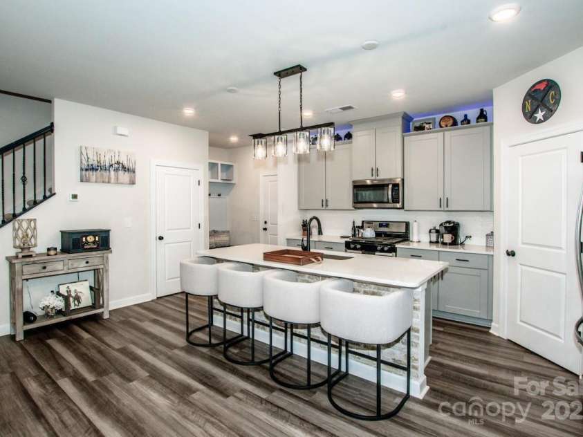 11951 Old Statesville Road, Huntersville, NC 28078.  MLS# CAR4260742, YatesRealty ID 14311. 