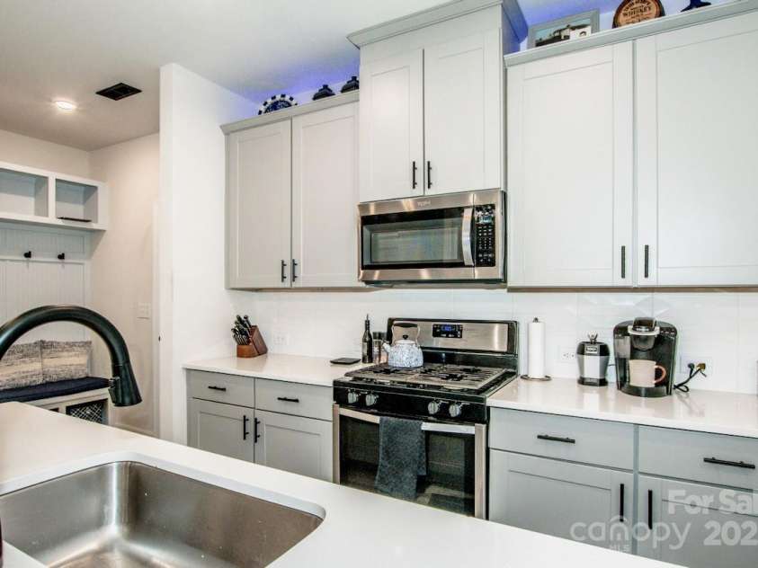 11951 Old Statesville Road, Huntersville, NC 28078.  MLS# CAR4260742, YatesRealty ID 14311. 