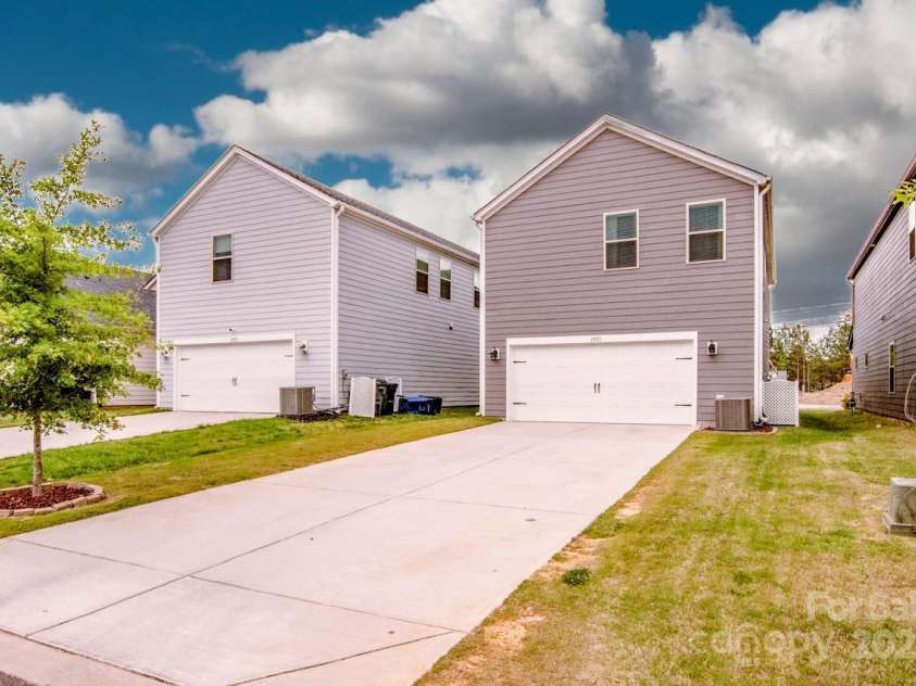 11951 Old Statesville Road, Huntersville, NC 28078.  MLS# CAR4260742, YatesRealty ID 14311. 