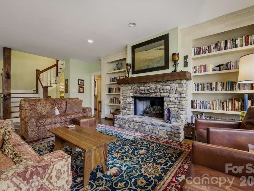 3201 Donahue Drive, Nebo, NC 28761.  MLS# CAR4351255, YatesRealty ID 14311. 