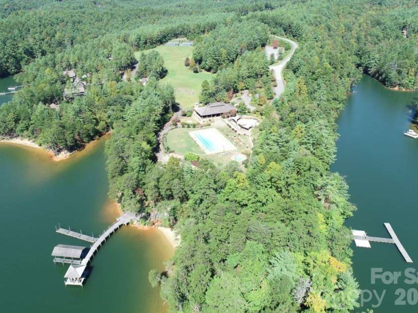 3201 Donahue Drive, Nebo, NC 28761.  MLS# CAR4351255, YatesRealty ID 14311. 