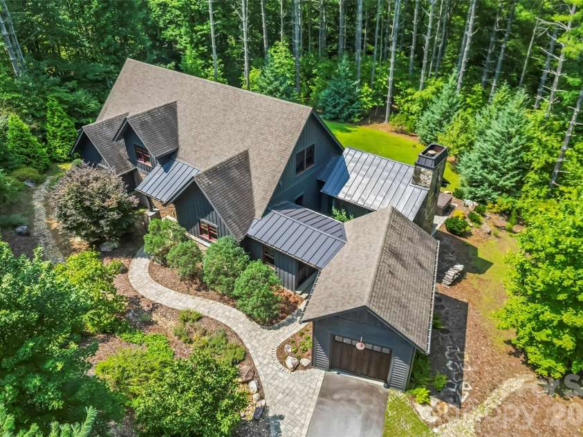 3201 Donahue Drive, Nebo, NC 28761.  MLS# CAR4418458, YatesRealty ID 14311. 