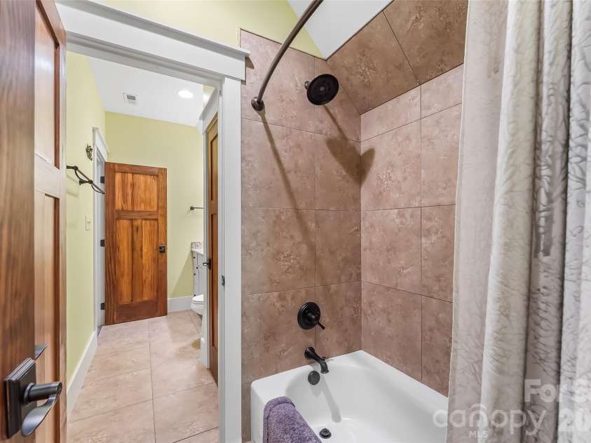 3201 Donahue Drive, Nebo, NC 28761.  MLS# CAR4418458, YatesRealty ID 14311. 