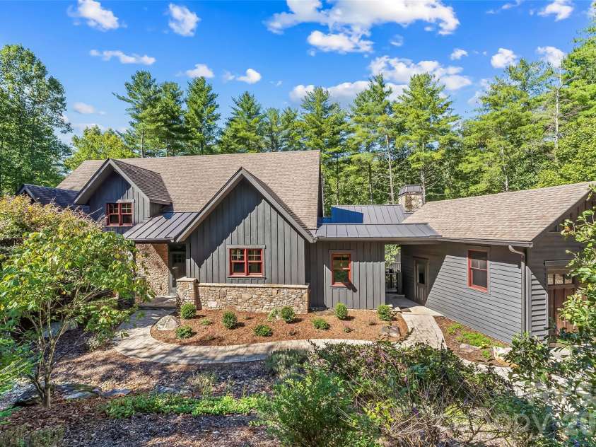3201 Donahue Drive, Nebo, NC 28761.  MLS# CAR4418458, YatesRealty ID 14311. 