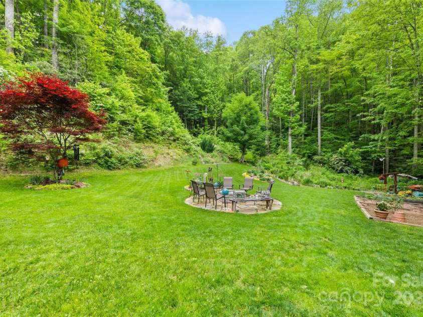 640 Pot Leg Road, Waynesville, NC 28785.  MLS# CAR4261225, YatesRealty ID 14312. 