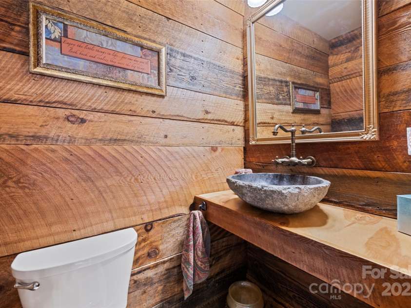 640 Pot Leg Road, Waynesville, NC 28785.  MLS# CAR4261225, YatesRealty ID 14312. 