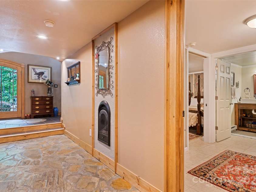 640 Pot Leg Road, Waynesville, NC 28785.  MLS# CAR4261225, YatesRealty ID 14312. 