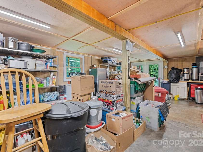 640 Pot Leg Road, Waynesville, NC 28785.  MLS# CAR4261225, YatesRealty ID 14312. 