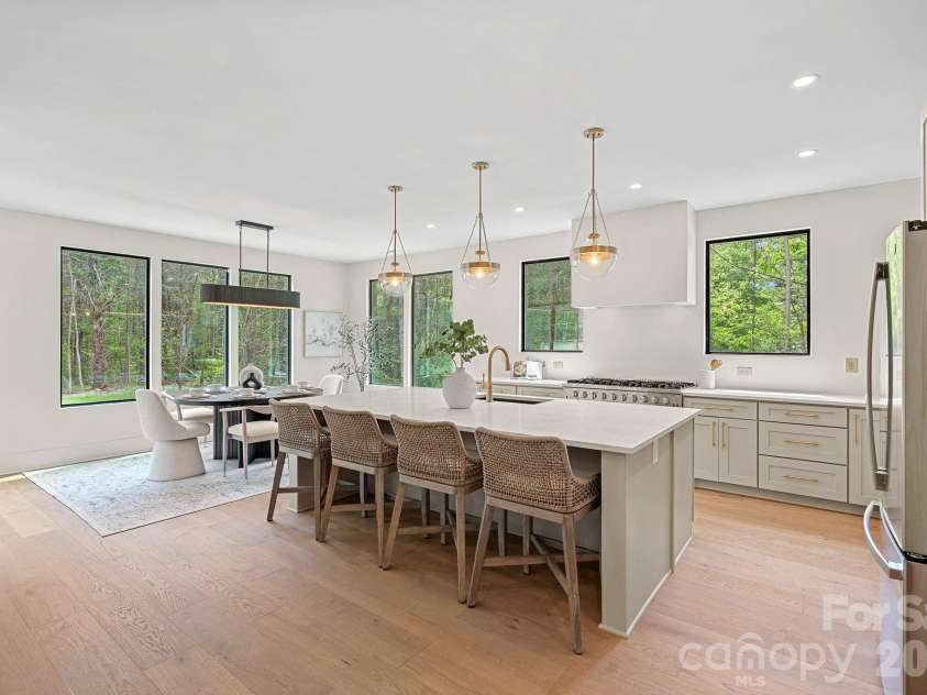10920 McCoy Road, Huntersville, NC 28078.  MLS# CAR4366562, YatesRealty ID 14313. Kitchen and dining 