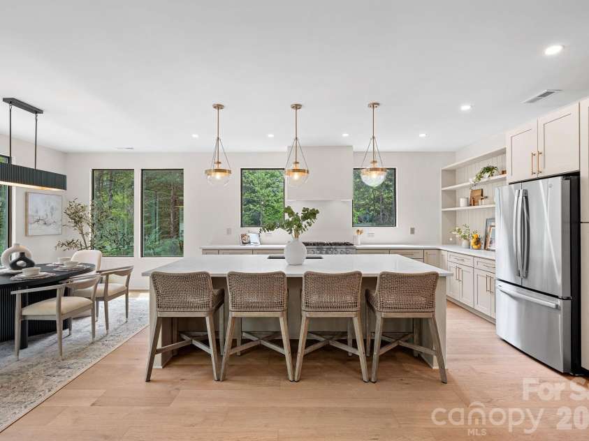 10920 McCoy Road, Huntersville, NC 28078.  MLS# CAR4366562, YatesRealty ID 14313. Kitchen and dining view 