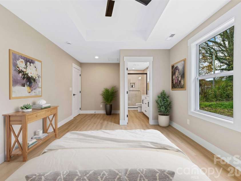 21 Woodchuck Lane, Marion, NC 28752.  MLS# CAR4359922, YatesRealty ID 14314. 