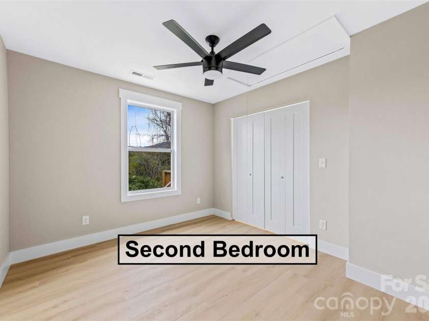 21 Woodchuck Lane, Marion, NC 28752.  MLS# CAR4359922, YatesRealty ID 14314. 