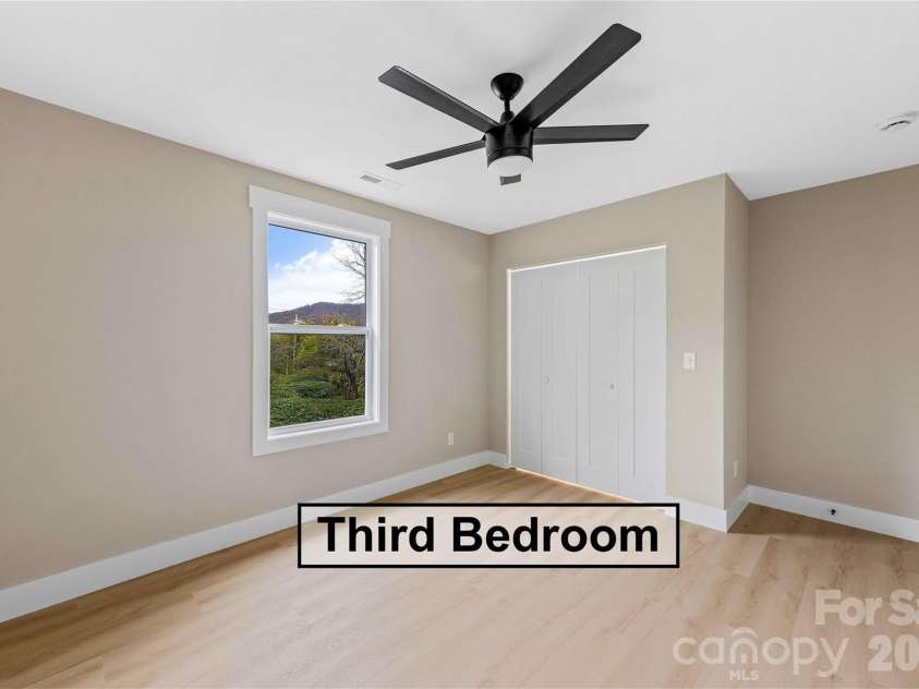 21 Woodchuck Lane, Marion, NC 28752.  MLS# CAR4359922, YatesRealty ID 14314. 