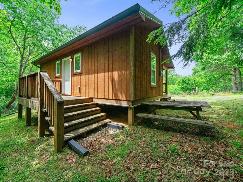 289 Bailey Settlement Road, Green Mountain, NC 28740.  MLS# CAR4258714, YatesRealty ID 14315. 