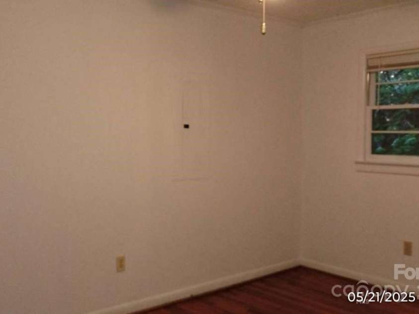 33 Horse Cove Road, Canton, NC 28716.  MLS# CAR4261144, YatesRealty ID 14316. 