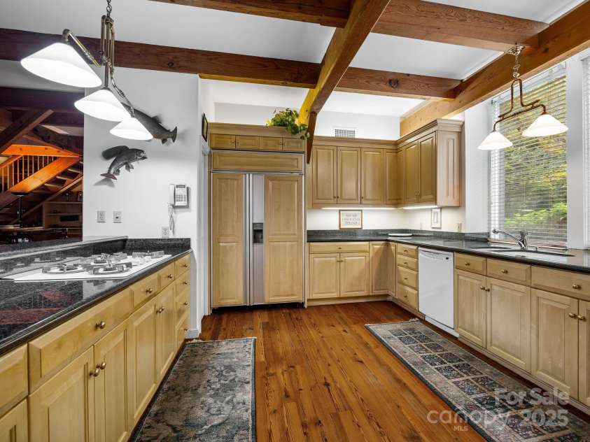 1360 Skunk Hollow Road, Campobello, SC 29322.  MLS# CAR4311522, YatesRealty ID 14317. 