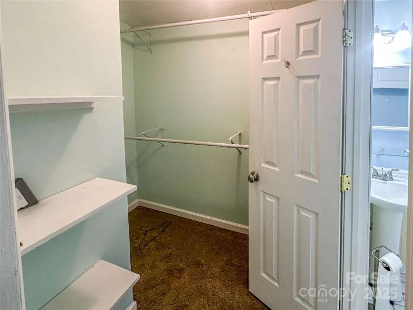 2812 Bald Mountain Road, Burnsville, NC 28714.  MLS# CAR4317632, YatesRealty ID 14317. 
