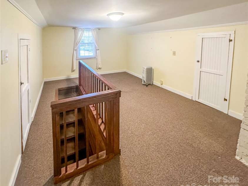 2812 Bald Mountain Road, Burnsville, NC 28714.  MLS# CAR4317632, YatesRealty ID 14317. 