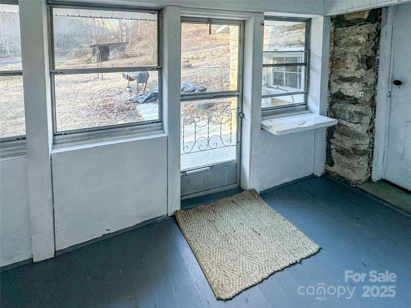 2812 Bald Mountain Road, Burnsville, NC 28714.  MLS# CAR4317632, YatesRealty ID 14317. 