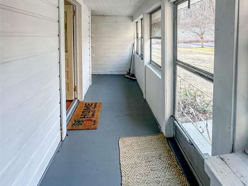 2812 Bald Mountain Road, Burnsville, NC 28714.  MLS# CAR4317632, YatesRealty ID 14317. 