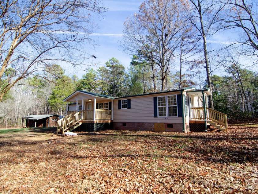 1415 Smith Woods Lane, Hickory Grove, SC 29717.  MLS# CAR4363541, YatesRealty ID 14318. 