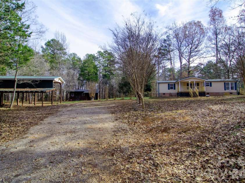 1415 Smith Woods Lane, Hickory Grove, SC 29717.  MLS# CAR4363541, YatesRealty ID 14318. 