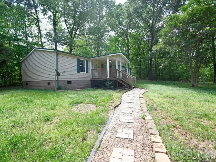 1415 Smith Woods Lane, Hickory Grove, SC 29717.  MLS# CAR4363541, YatesRealty ID 14318. 