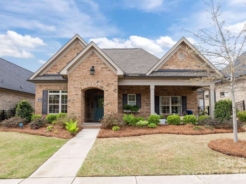 5235 Courtyard Lane, Belmont, NC 28012.  MLS# CAR4360163, YatesRealty ID 14319. 