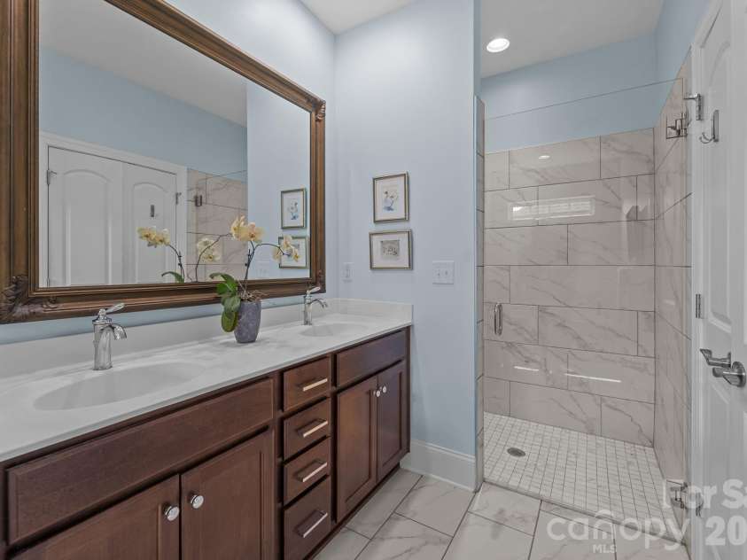 5235 Courtyard Lane, Belmont, NC 28012.  MLS# CAR4360163, YatesRealty ID 14319. 