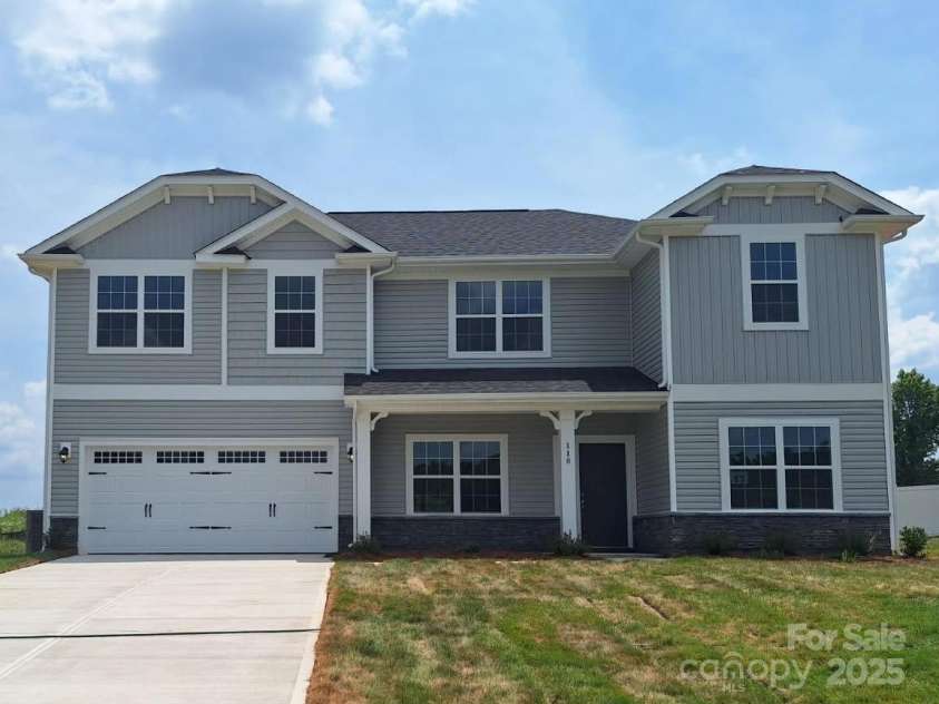 118 Kerr Walk Drive, Statesville, NC 28677.  MLS# CAR4261335, YatesRealty ID 14320. 