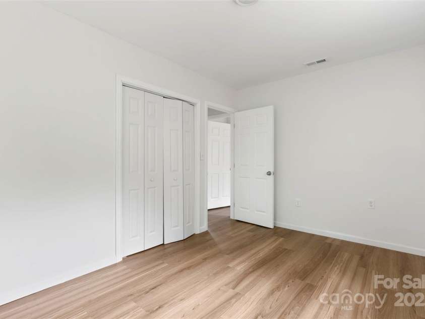 2694 Lakeshore Drive, Landrum, SC 29356.  MLS# CAR4237390, YatesRealty ID 14322. 