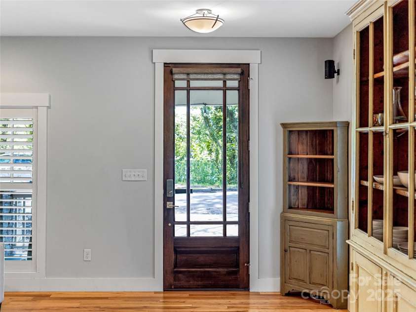 19 Birch Street, Asheville, NC 28801.  MLS# CAR4257584, YatesRealty ID 14323. 