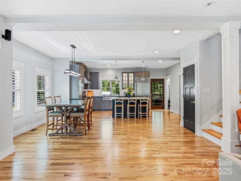 19 Birch Street, Asheville, NC 28801.  MLS# CAR4257584, YatesRealty ID 14323. 