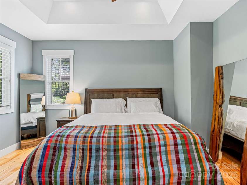 19 Birch Street, Asheville, NC 28801.  MLS# CAR4257584, YatesRealty ID 14323. 