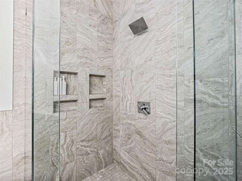 19 Birch Street, Asheville, NC 28801.  MLS# CAR4257584, YatesRealty ID 14323. 