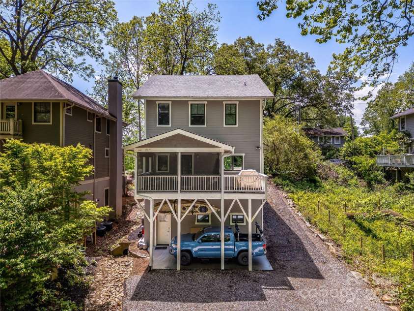 19 Birch Street, Asheville, NC 28801.  MLS# CAR4257584, YatesRealty ID 14323. 