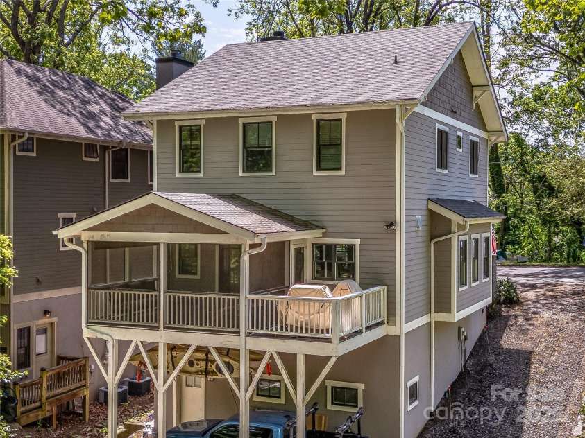19 Birch Street, Asheville, NC 28801.  MLS# CAR4257584, YatesRealty ID 14323. 